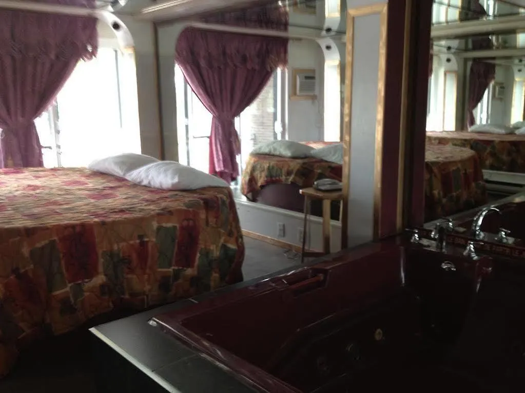 Chomedey Inn Laval Motel